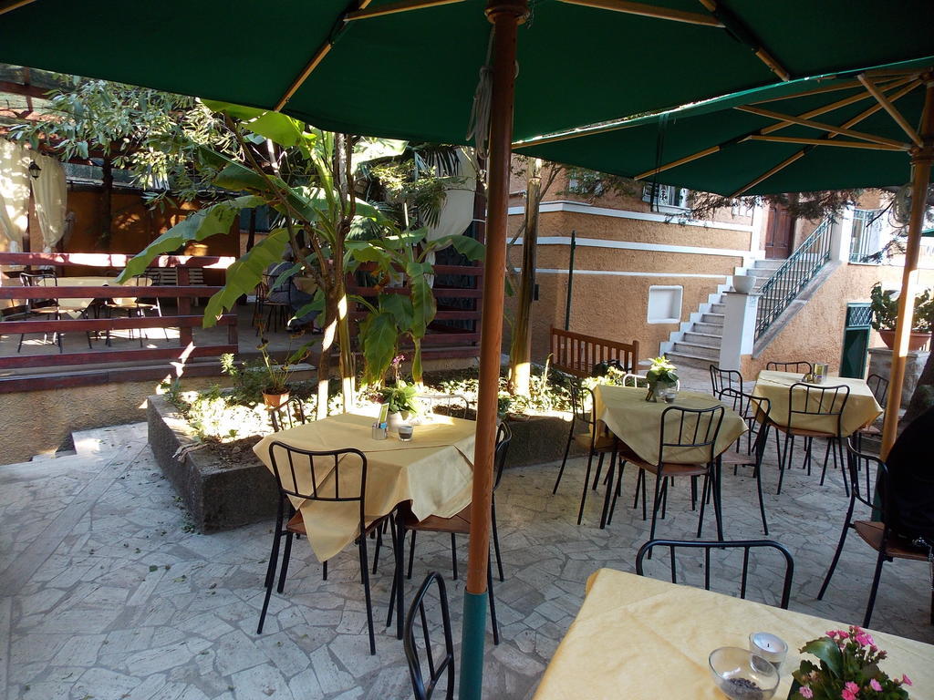 לינה וארוחת בוקר רומא Domus Citta Giardino מראה חיצוני תמונה