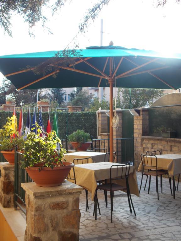 לינה וארוחת בוקר רומא Domus Citta Giardino מראה חיצוני תמונה